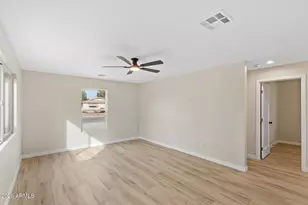 4331 N 70th Ave, Phoenix, AZ 85033 - Photo 8