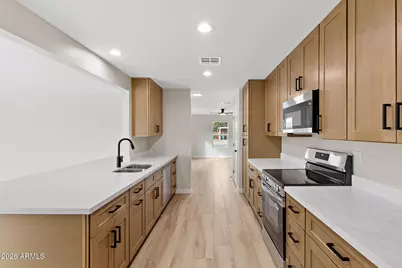 4331 N 70th Avenue, Phoenix, AZ 85033 - Photo 16