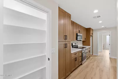 4331 N 70th Avenue, Phoenix, AZ 85033 - Photo 20