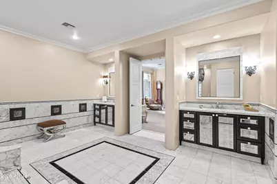 8920 N Martingale Road, Paradise Valley, AZ 85253 - Photo 16