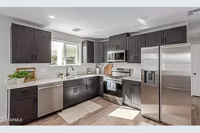 6421 S 23rd Street # B, Phoenix, AZ 85042 - Photo 1