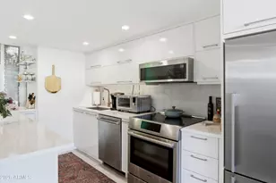 4411 N 40th St, Phoenix, AZ 85018 - Photo 16