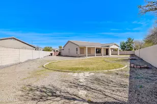 1767 E Carob Dr, Chandler, AZ 85286 - Photo 32