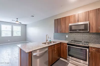 2334 E Huntington Drive, Phoenix, AZ 85040 - Photo 2