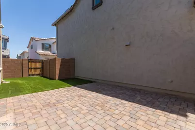 14231 W Bronco Trail, Surprise, AZ 85387 - Photo 22