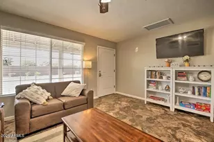 609 S Priest Dr, Tempe, AZ 85281 - Photo 12