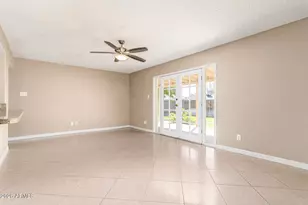 1049 E Carter Dr, Tempe, AZ 85282 - Photo 4