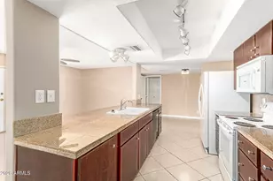 1049 E Carter Dr, Tempe, AZ 85282 - Photo 8