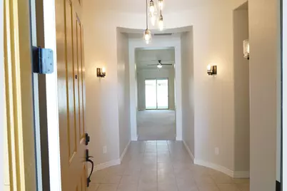 10274 W Fetlock Trail, Peoria, AZ 85383 - Photo 2
