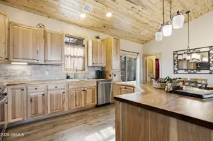 2718 Church Ln, Overgaard, AZ 85933 - Photo 12