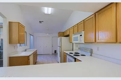20616 N 103rd Lane, Peoria, AZ 85382 - Photo 10