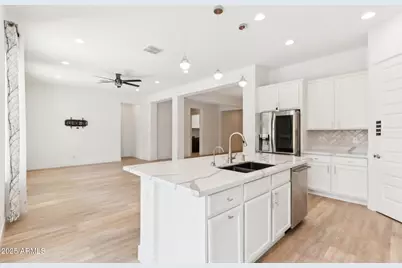 22721 N 34th Street, Phoenix, AZ 85050 - Photo 14