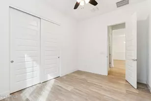 22721 N 34th St, Phoenix, AZ 85050 - Photo 18