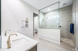 10544 W Harmony Ln, Peoria, AZ 85382 - Photo 24