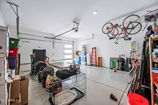 10544 W Harmony Ln, Peoria, AZ 85382 - Photo 36