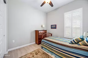 10544 W Harmony Ln, Peoria, AZ 85382 - Photo 32