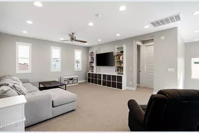 21716 N 60th Terrace, Phoenix, AZ 85054 - Photo 8