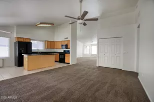 4302 E Rock Wren Rd, Phoenix, AZ 85044 - Photo 4