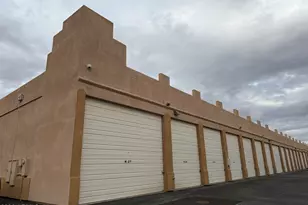 22406 N Black Cyn Hwy, Phoenix, AZ 85027 - Photo 1