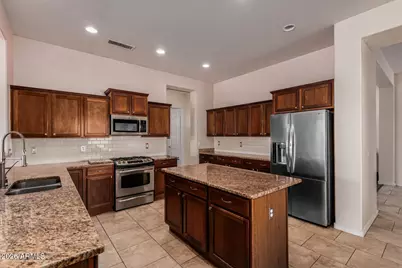 18260 W El Caminito Drive, Waddell, AZ 85355 - Photo 10