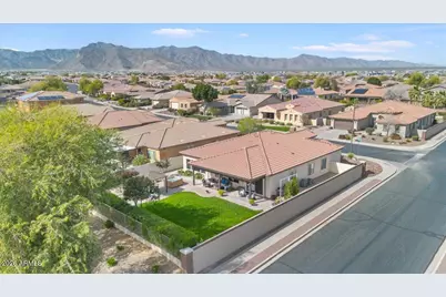 19135 W Colter Street, Litchfield Park, AZ 85340 - Photo 8