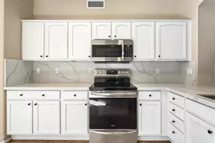 15690 W Earll Dr, Goodyear, AZ 85395 - Photo 12