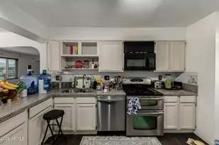 2932 W Townley Ave, Phoenix, AZ 85051 - Photo 10