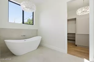 4348 E Mitchell Dr, Phoenix, AZ 85018 - Photo 22