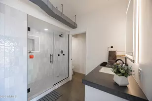 207 W Clarendon Ave, Phoenix, AZ 85013 - Photo 14