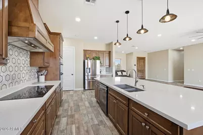 7124 S 257th Drive, Buckeye, AZ 85326 - Photo 14