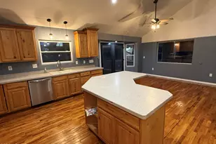 2185 Graphite Rd, Clay Springs, AZ 85923 - Photo 12