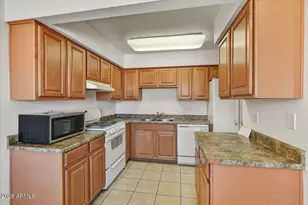 303 N Miller Road N, Scottsdale, AZ 85257 - Photo 4