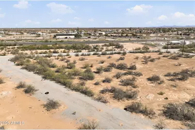 3945 N Emerald Street #3, Eloy, AZ 85131 - Photo 2