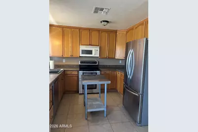 17801 N 8th Drive, Phoenix, AZ 85023 - Photo 2