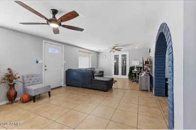 1923 N 44th Place, Phoenix, AZ 85008 - Photo 8