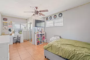 1923 N 44th Pl, Phoenix, AZ 85008 - Photo 16