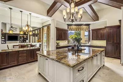 8111 N 62nd Place, Paradise Valley, AZ 85253 - Photo 10