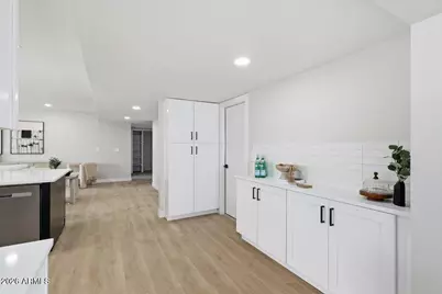 527 E Tam Oshanter Drive, Phoenix, AZ 85022 - Photo 8