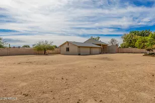 4933 W Fallen Leaf Ln, Glendale, AZ 85310 - Photo 34