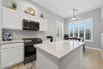 214 E Spur Avenue, Gilbert, AZ 85296 - Photo 32