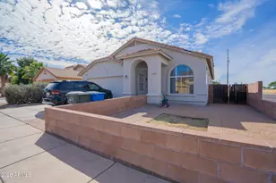 17648 N 17th St, Phoenix, AZ 85022 - Photo 1