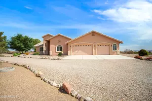 3000 S Pettit Ln, Sierra Vista, AZ 85650 - Photo 1