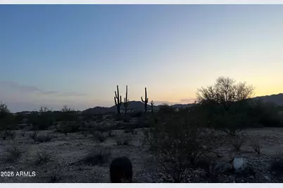 2Xxxxx W Meadowbrook Avenue #4, Litchfield Park, AZ 85340 - Photo 2