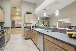 13401 S 37th Pl, Phoenix, AZ 85044 - Photo 10