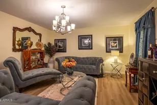 9728 W Briarwood Cir, Sun City, AZ 85351 - Photo 8