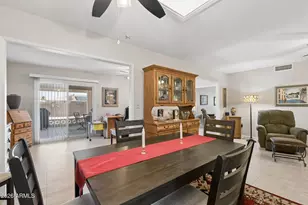 10520 W White Mountain Rd, Sun City, AZ 85351 - Photo 16