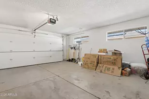 10520 W White Mountain Rd, Sun City, AZ 85351 - Photo 30