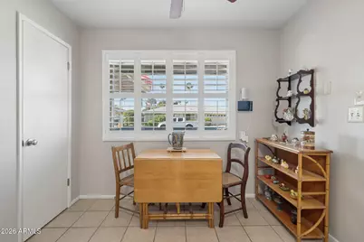 10520 W White Mountain Road, Sun City, AZ 85351 - Photo 12