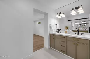 7415 E Holly St, Scottsdale, AZ 85257 - Photo 16