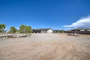 12117 S 204th Ln, Buckeye, AZ 85326 - Photo 8